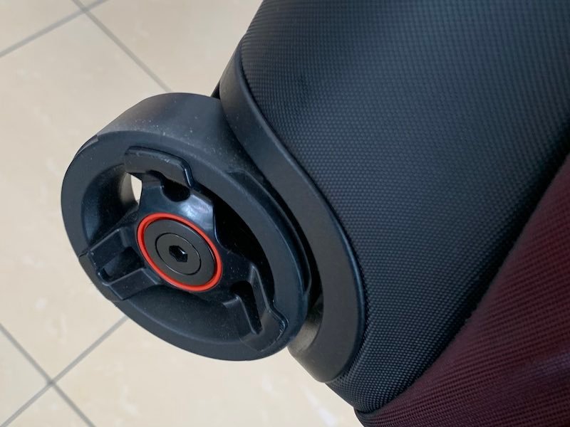 Thule Subterra Luggage 22” Carry-On Ember Wheels